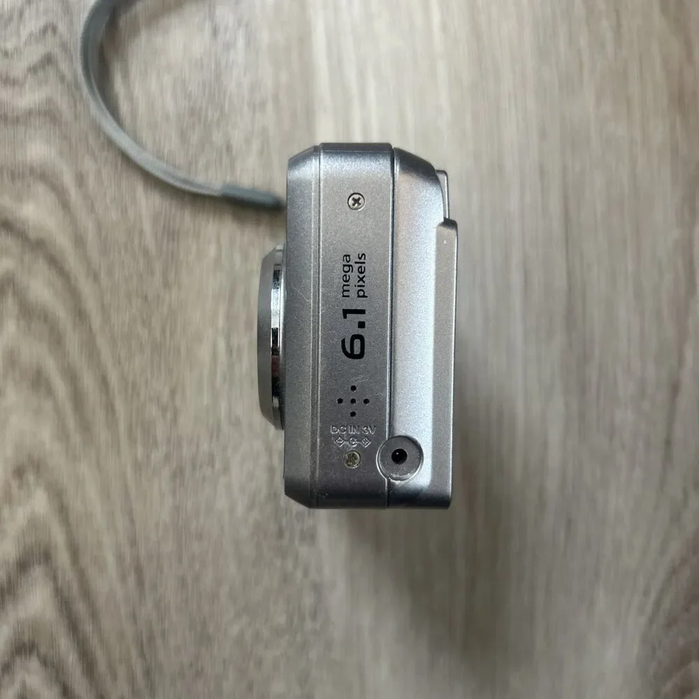 Kodak EasyShare C603 Digital Camera 6.1 MP with 3x Optical Zoom FOR PARTS